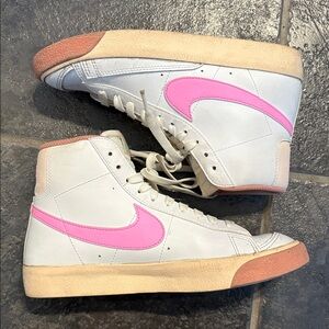Nike Blazers. Pink & White. Youth 5.5, Women’s Size 7.